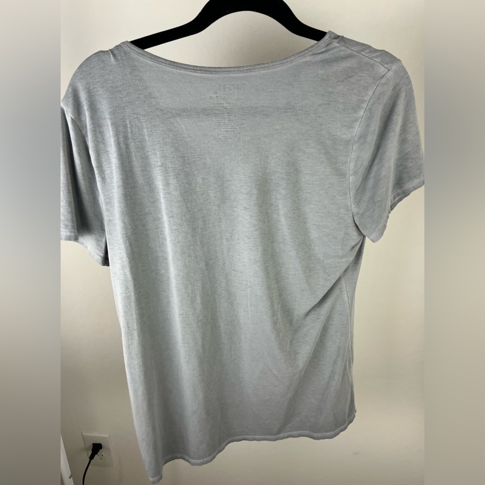 Basic tees/bodysuit bundle - Picture 3 of 7